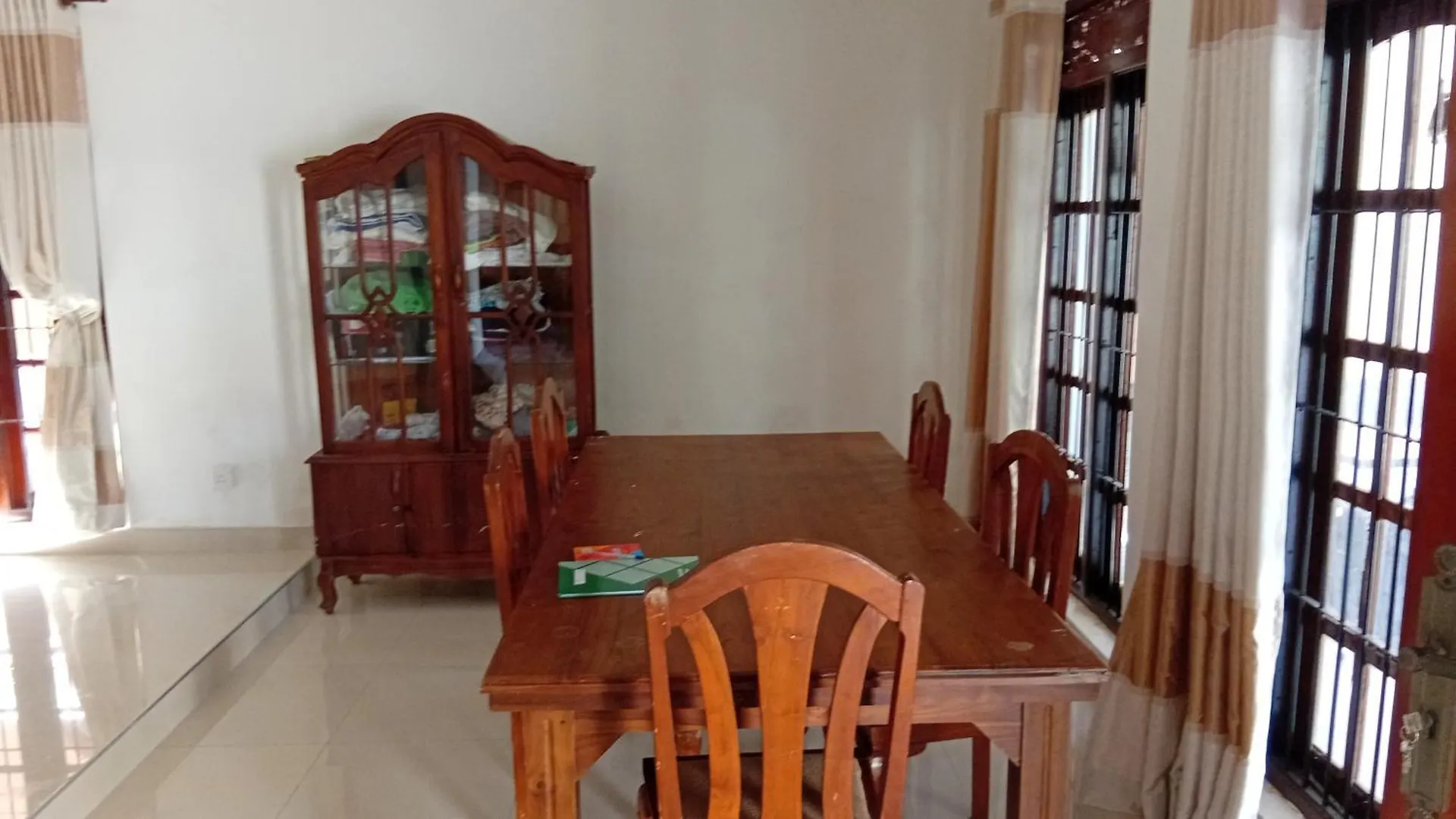 Nest Hostel نيجومبو سريلانكا