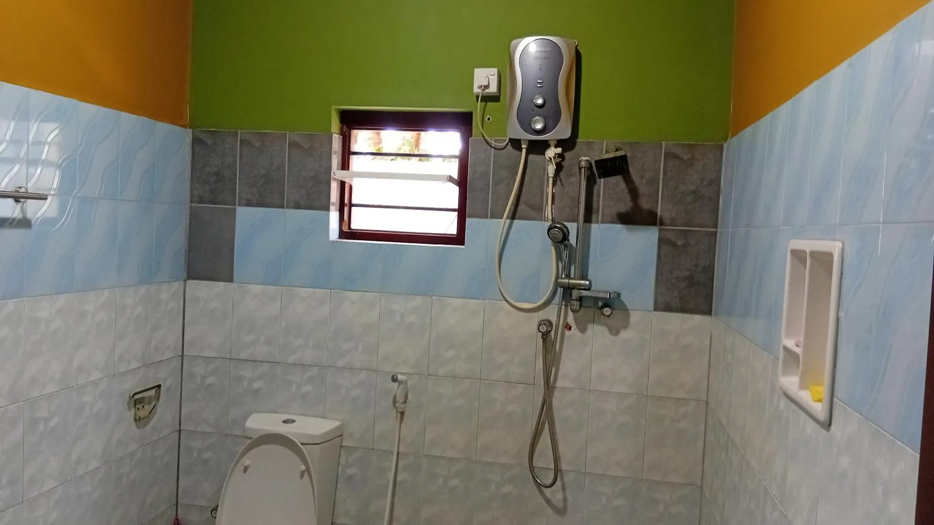 Nest Hostel نيجومبو