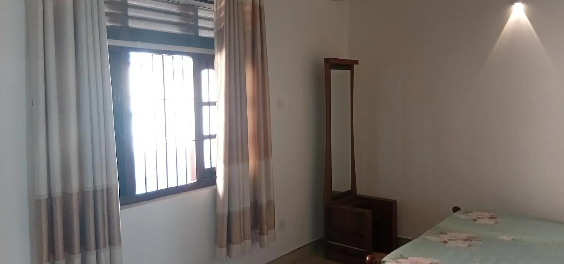 Nest Hostel نيجومبو سريلانكا